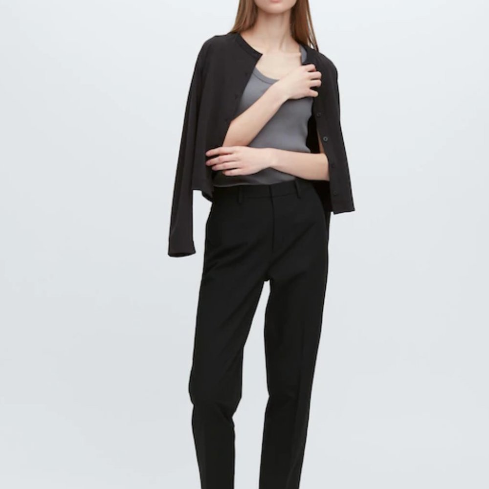 Uniqlo Smart Ankle Pants in BLACK AND WHITE CHECKER